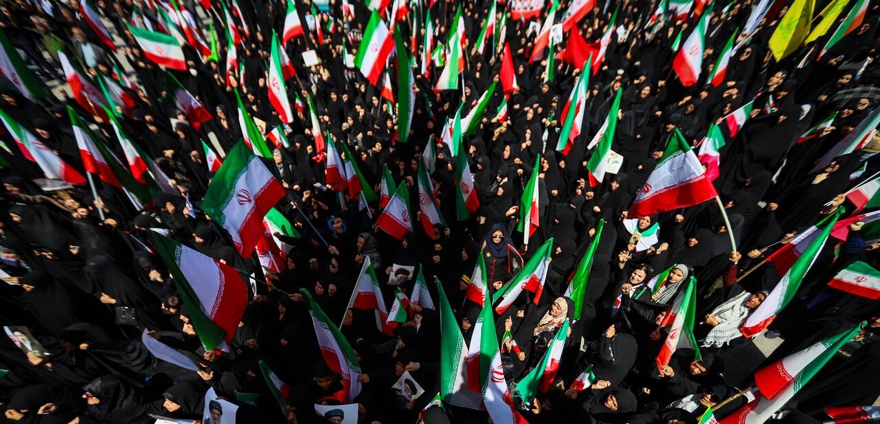 دست غیبی و اجتماعاتِ شبانه خیابانی