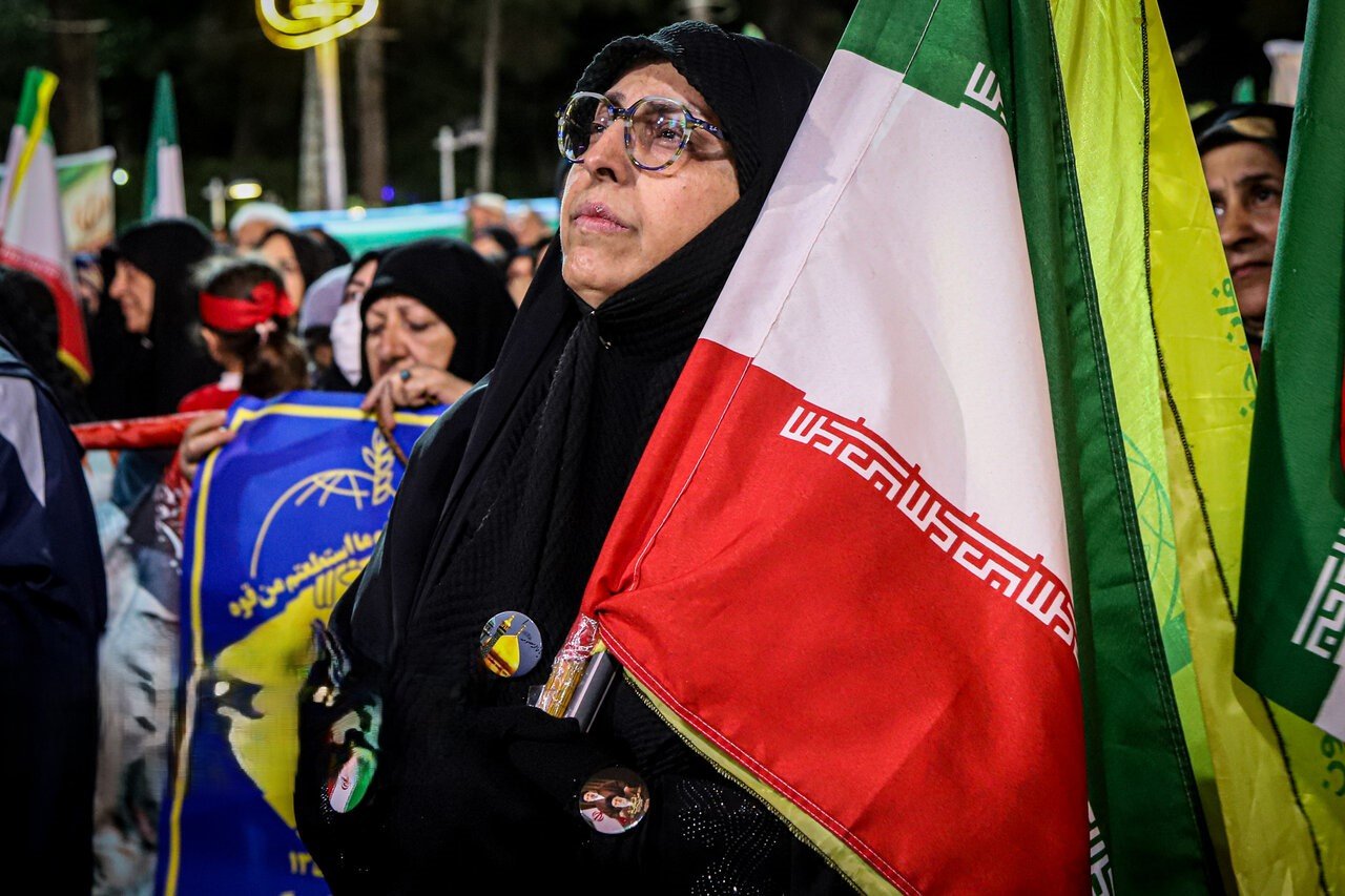 روایت زنانه از جنگ نحوه و مولفه های نقش آفرینی زنان درجنگ