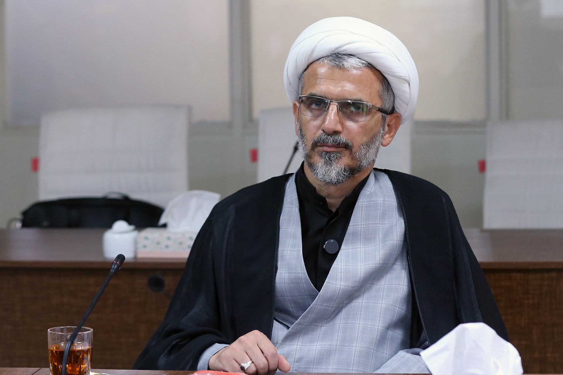 تاریخ‌پژوه و استاد مؤسسه امام خمینی(ره): عاشورا در منظومه فکری رهبر شهید، یک الگوی تاریخیِ تکرارپذیر برای همه اعصار است