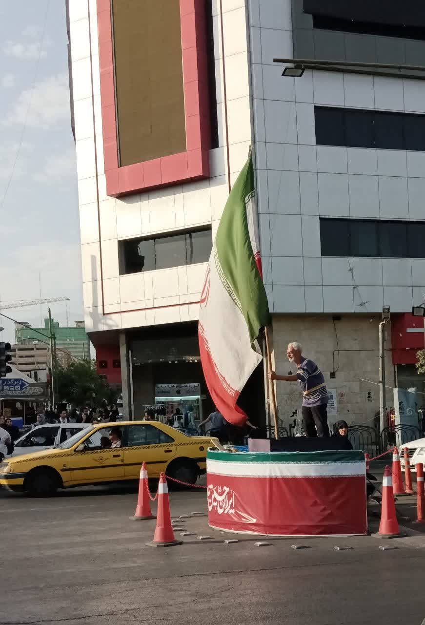 قامت‌های خمیده، اراده‌های استوار؛ روایت ماندگاری انقلاب+ تصاویر