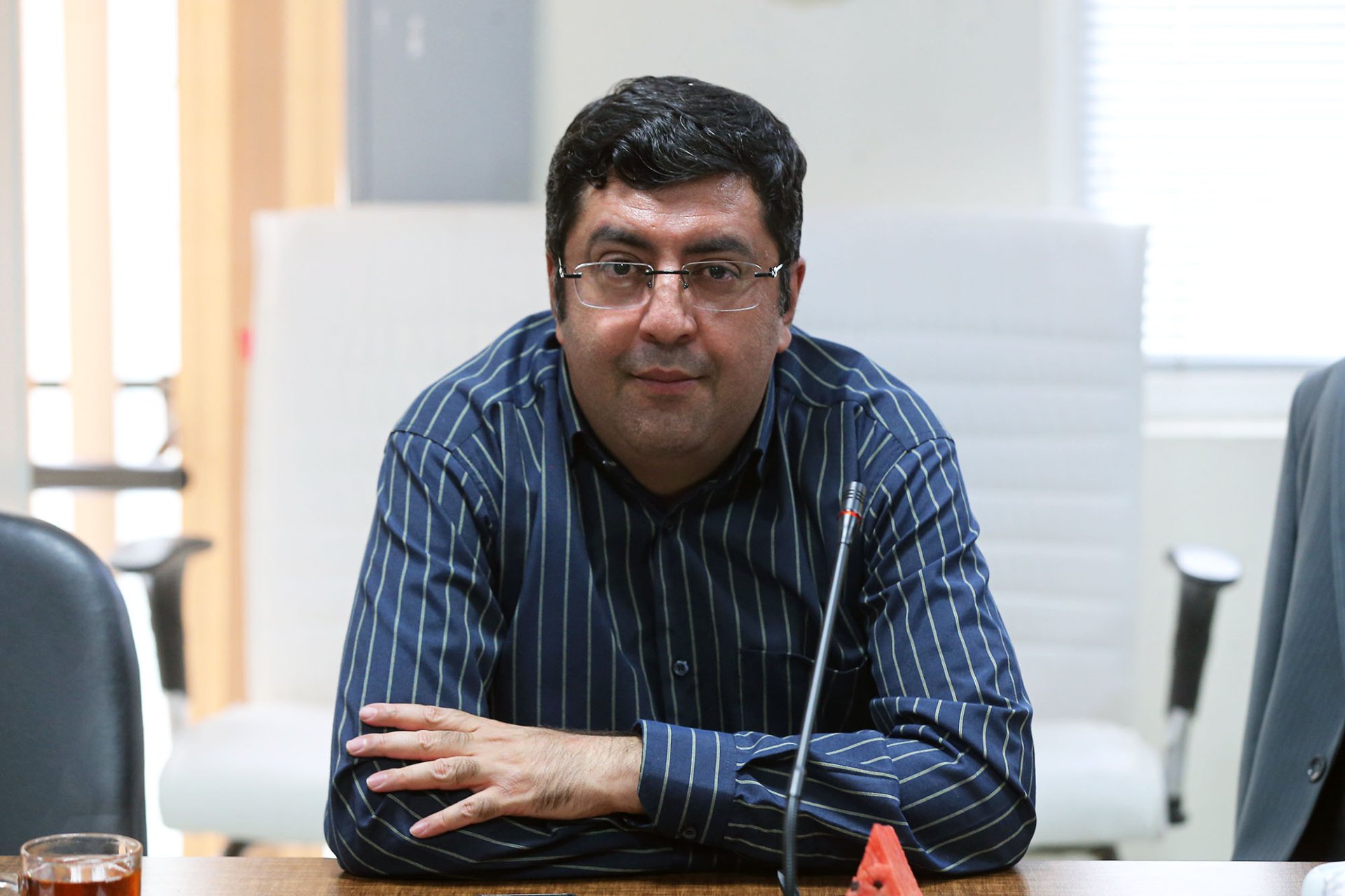 3- طاووسی مسرور.jpg